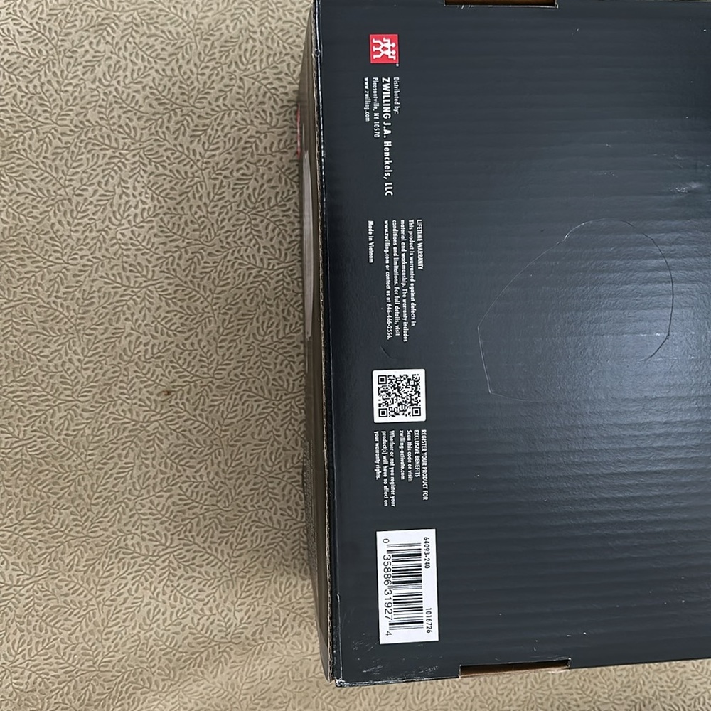 NWT Zwilling Spirit Dutch Oven w Glass Lid 6 Qt - Picture 4 of 5